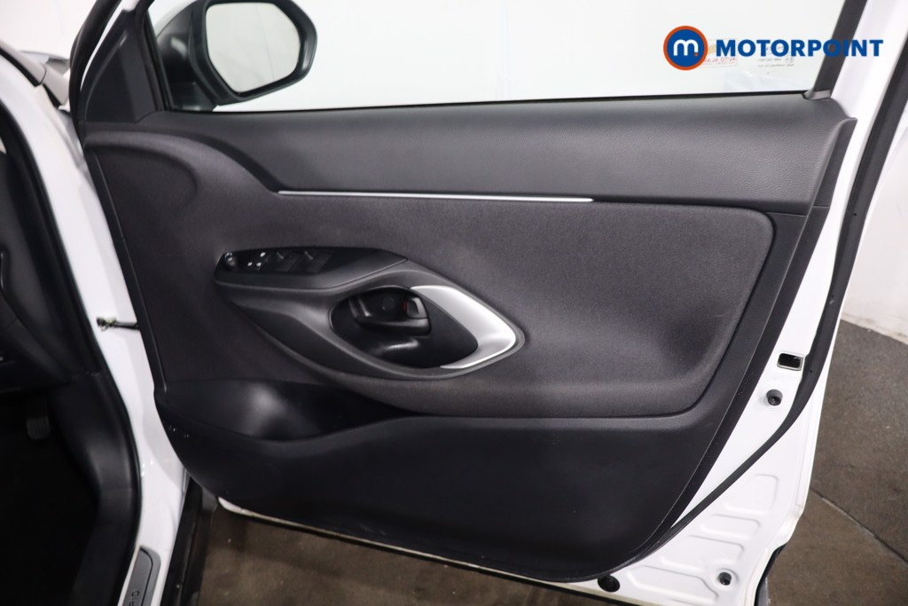 Toyota Yaris Cross Icon Automatic Petrol-Electric Hybrid Estate - Stock Number (1634429) - 24th supplementary image