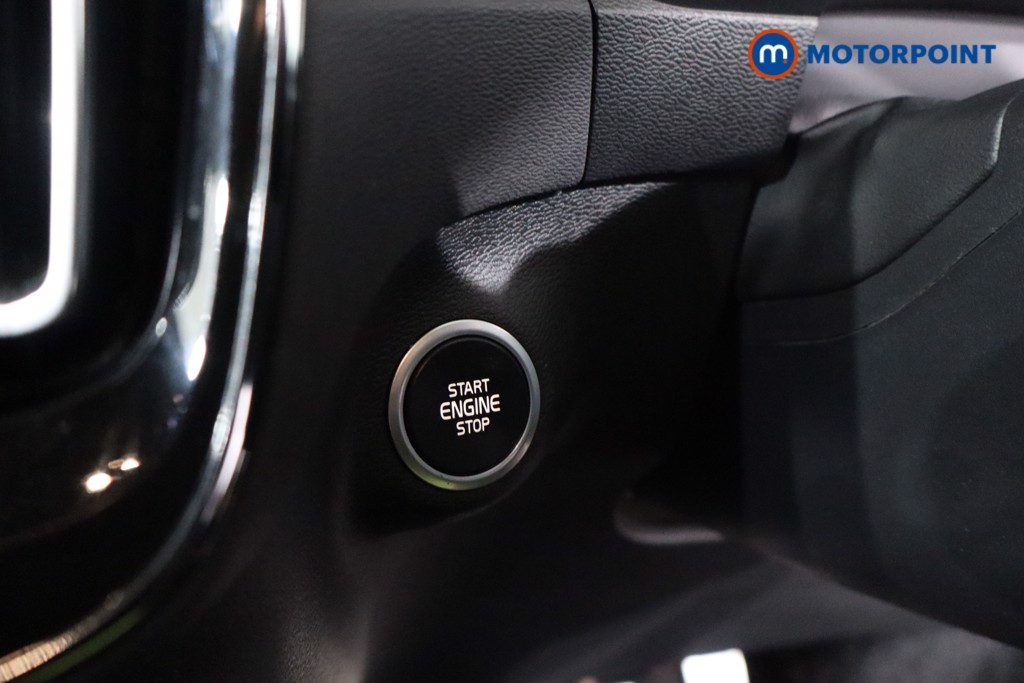 Volvo Xc40 R Design Automatic Petrol SUV - Stock Number (1634856) - 17th supplementary image