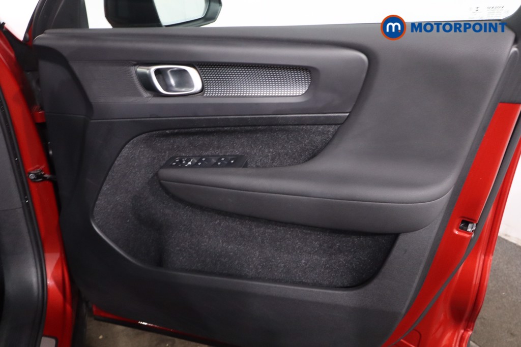 Volvo Xc40 R Design Automatic Petrol SUV - Stock Number (1634856) - 23rd supplementary image