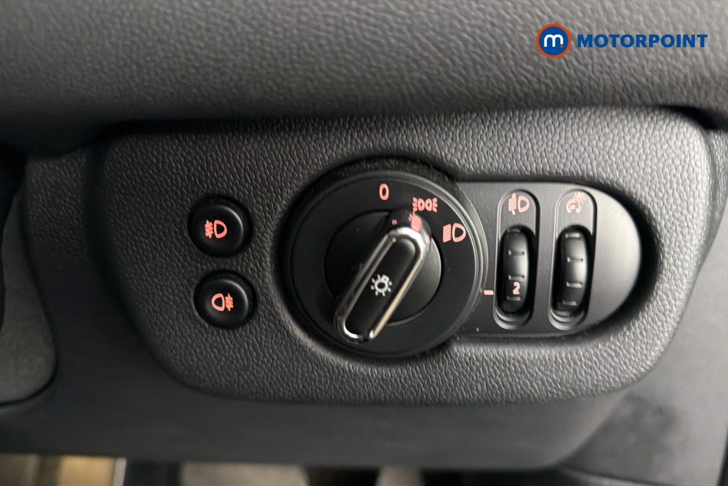 Mini Clubman Cooper Automatic Petrol Estate - Stock Number (1623885) - 18th supplementary image