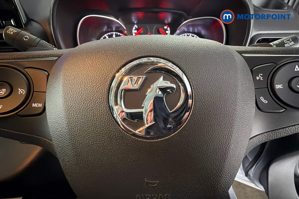 Vauxhall Combo Life Elite Automatic Diesel People Carrier - Stock Number (1633325) - 5th supplementary image