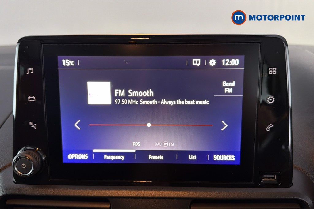 Vauxhall Combo Life Elite Automatic Diesel People Carrier - Stock Number (1633325) - 9th supplementary image