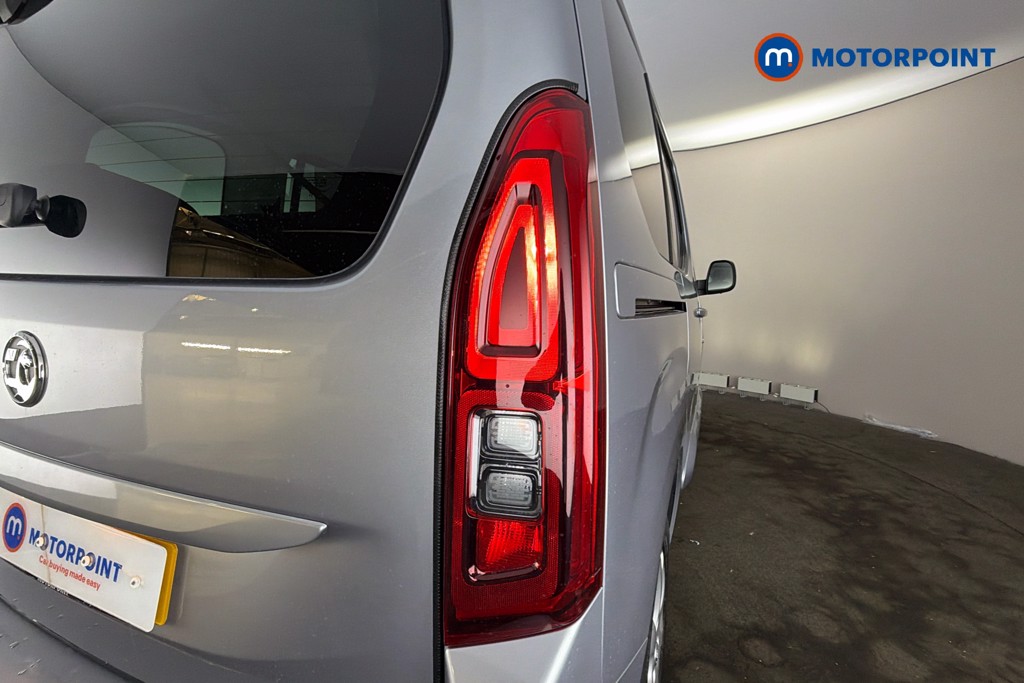 Vauxhall Combo Life Elite Automatic Diesel People Carrier - Stock Number (1633325) - 38th supplementary image