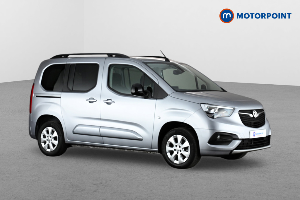 Vauxhall Combo Life Elite Automatic Diesel People Carrier - Stock Number (1633325) - Drivers side front corner