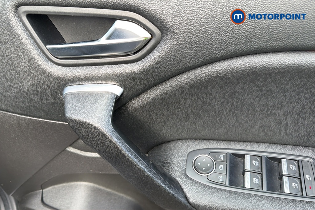 Renault Captur S Edition Manual Petrol SUV - Stock Number (1634648) - 10th supplementary image