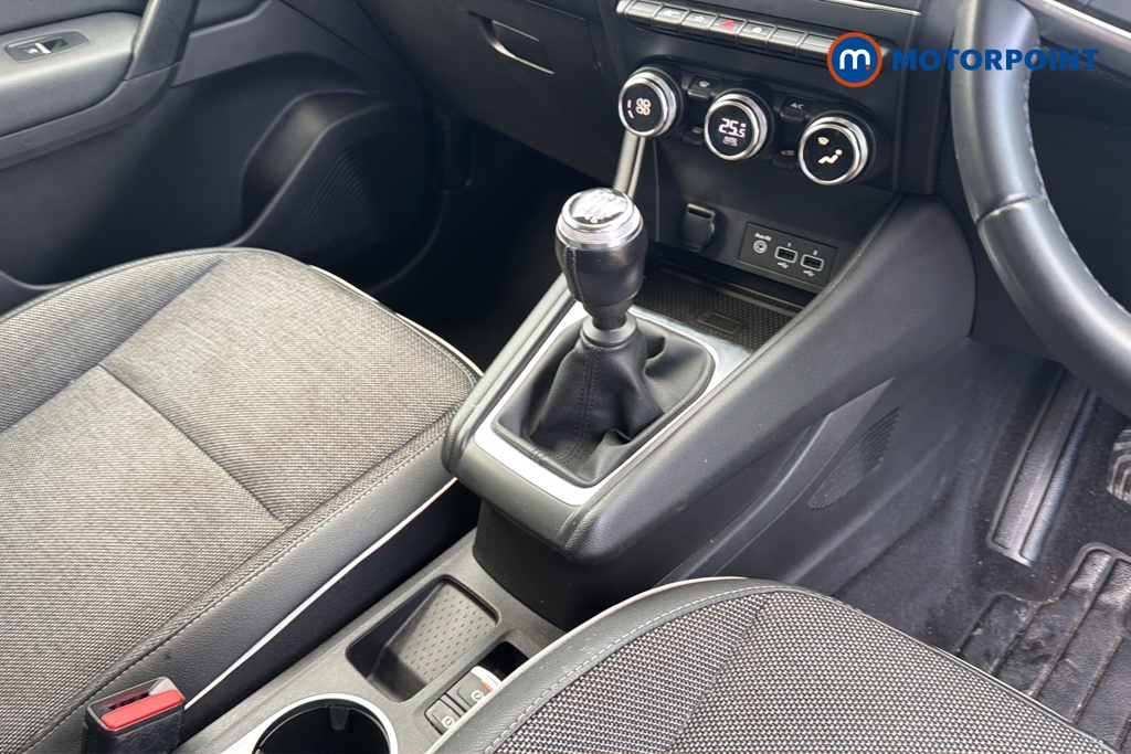 Renault Captur S Edition Manual Petrol SUV - Stock Number (1634648) - 15th supplementary image