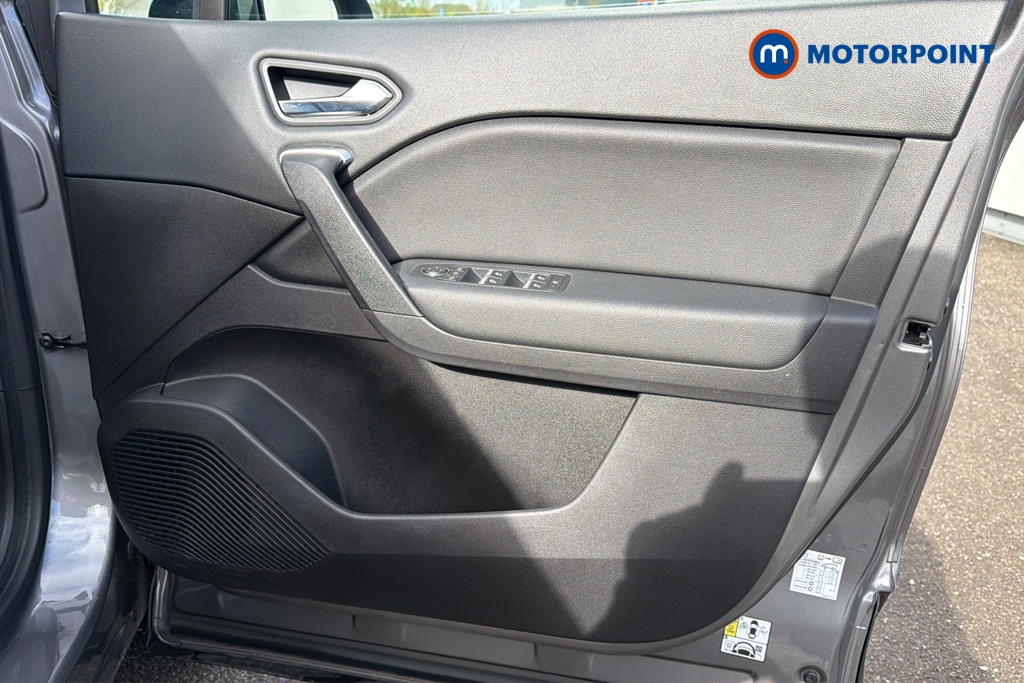 Renault Captur S Edition Manual Petrol SUV - Stock Number (1634648) - 18th supplementary image