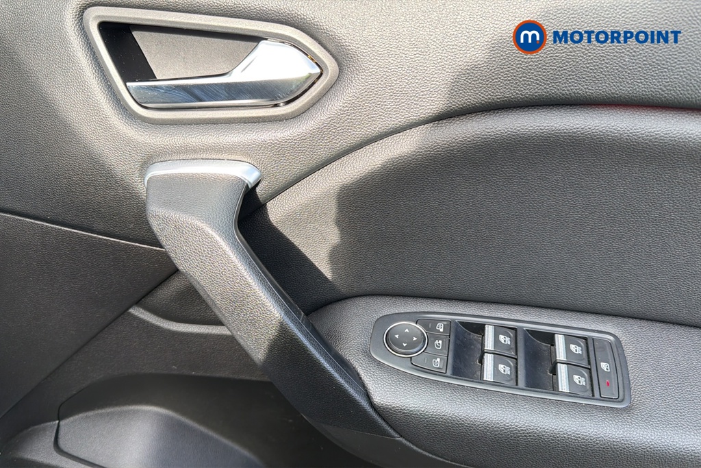 Renault Captur S Edition Manual Petrol SUV - Stock Number (1634648) - 19th supplementary image