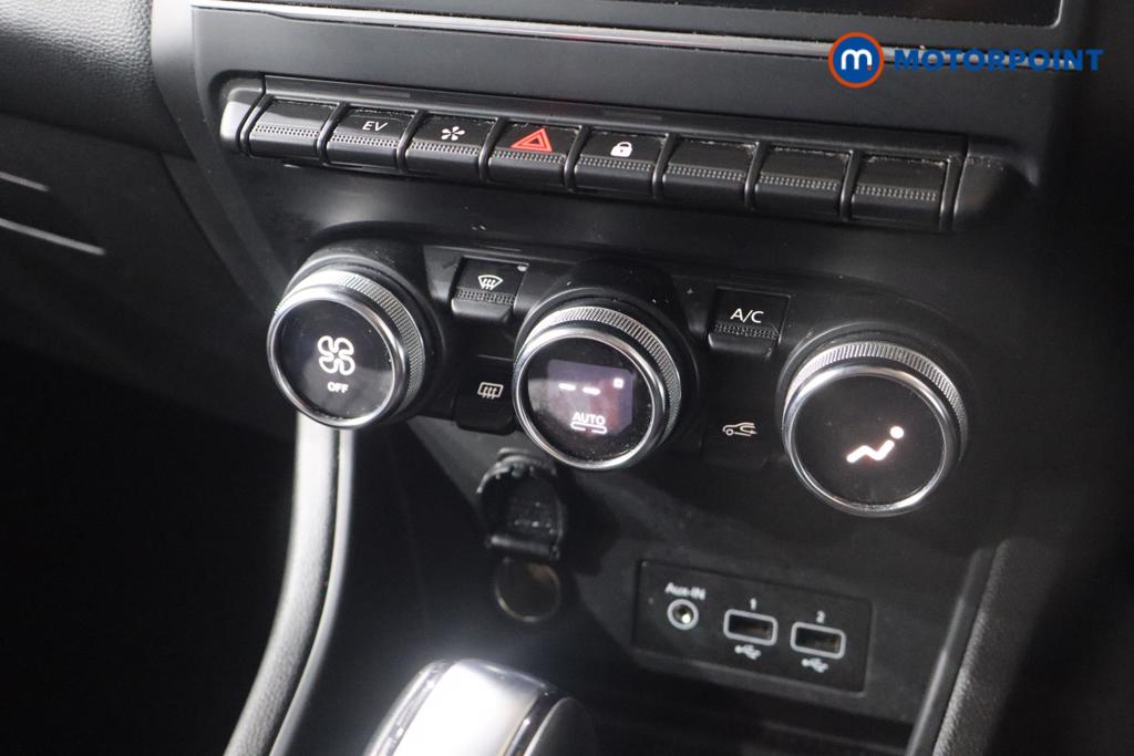 Renault Captur Techno Automatic Petrol Plug-In Hybrid SUV - Stock Number (1601142) - 4th supplementary image