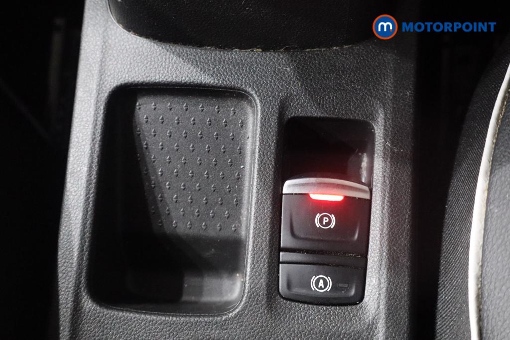 Renault Captur Techno Automatic Petrol Plug-In Hybrid SUV - Stock Number (1601142) - 6th supplementary image