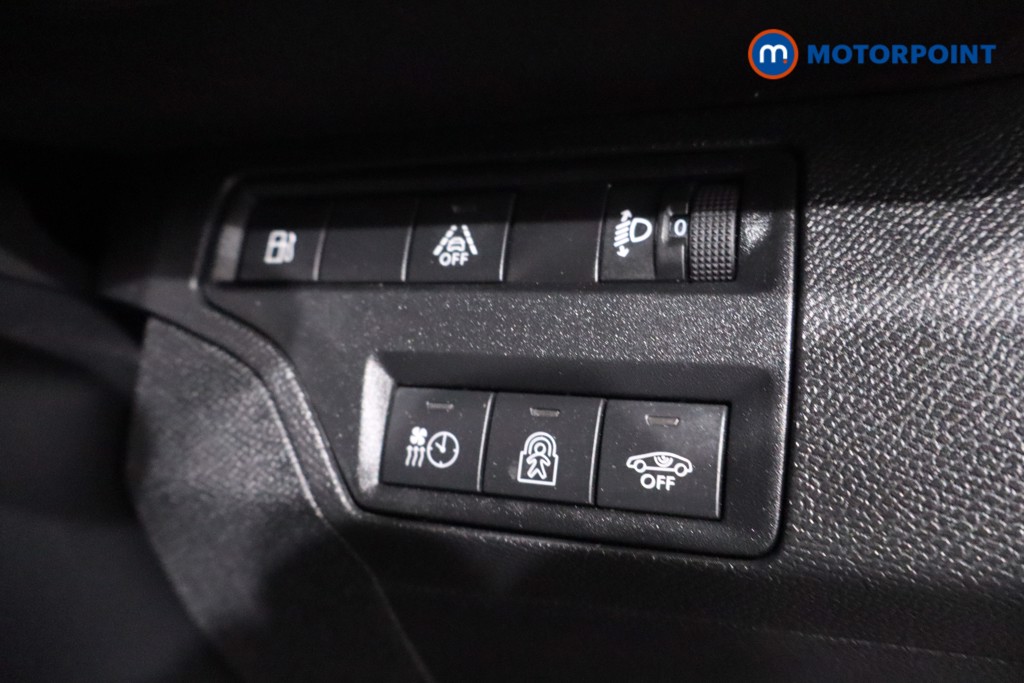 Peugeot 3008 Allure Automatic Petrol Plug-In Hybrid SUV - Stock Number (1611137) - 15th supplementary image