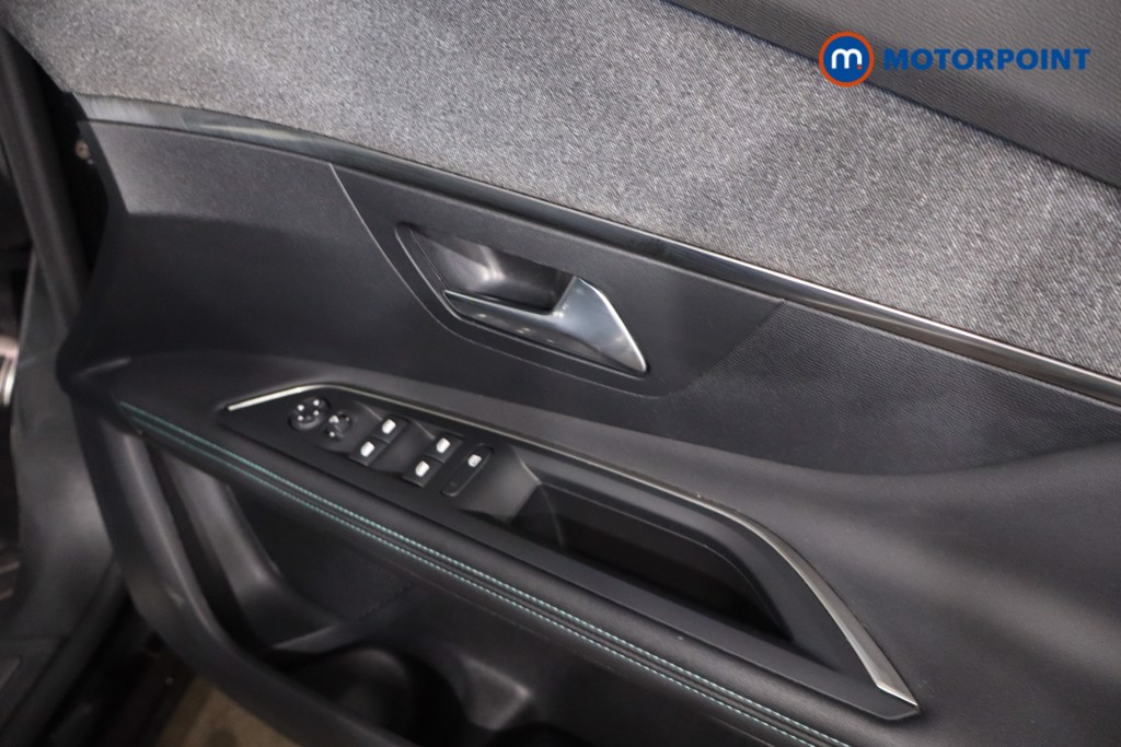 Peugeot 3008 Allure Automatic Petrol Plug-In Hybrid SUV - Stock Number (1611137) - 24th supplementary image