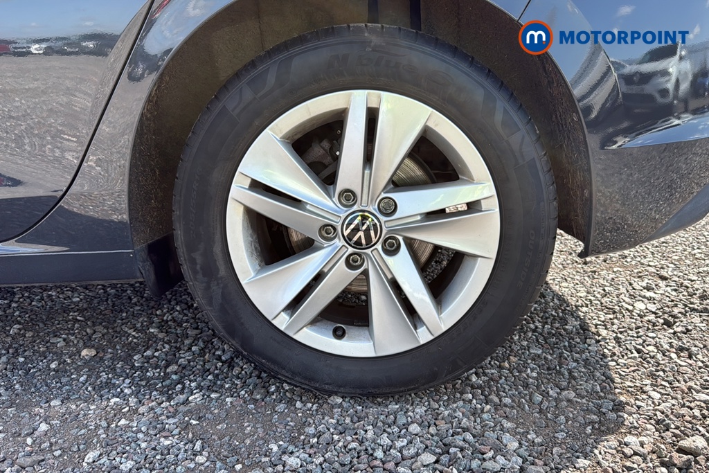 Volkswagen Golf Life Manual Petrol Hatchback - Stock Number (1612311) - 45th supplementary image