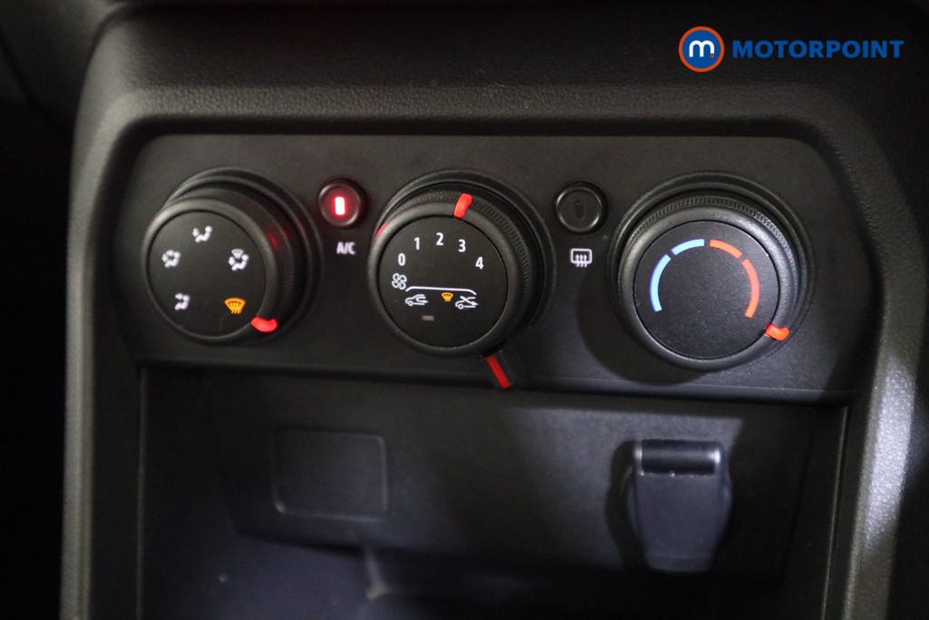 Dacia Sandero Expression Manual Petrol Hatchback - Stock Number (1617860) - 10th supplementary image