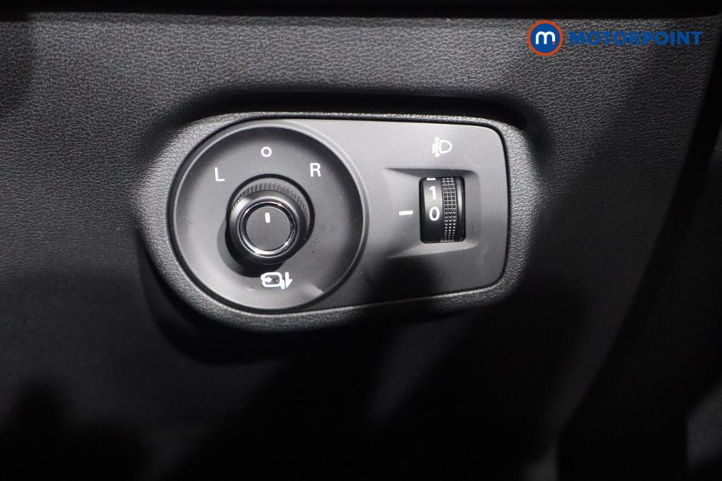 Mg Motor Uk ZS Trophy Automatic Petrol-Electric Hybrid SUV - Stock Number (1618001) - 6th supplementary image