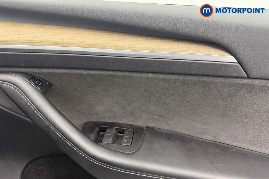 Tesla Model Y Long Range Automatic Electric SUV - Stock Number (1619665) - 3rd supplementary image