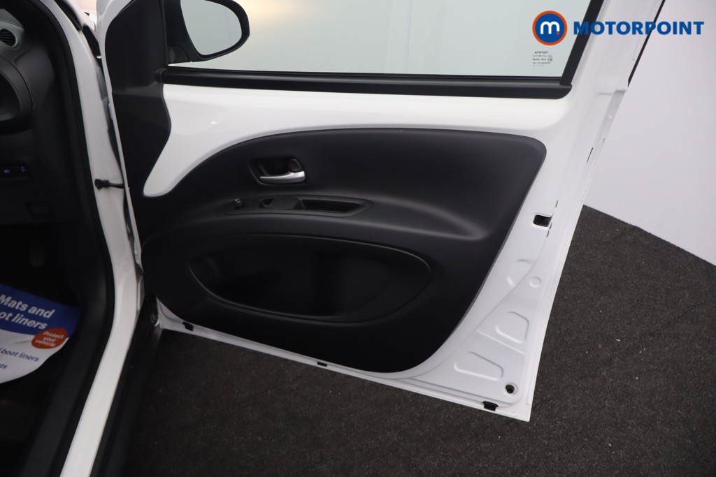 Toyota Aygo X Pure Manual Petrol Hatchback - Stock Number (1620554) - 14th supplementary image