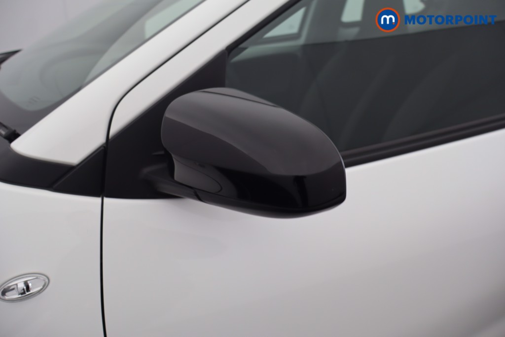 Toyota Aygo X Pure Manual Petrol Hatchback - Stock Number (1620554) - 33rd supplementary image