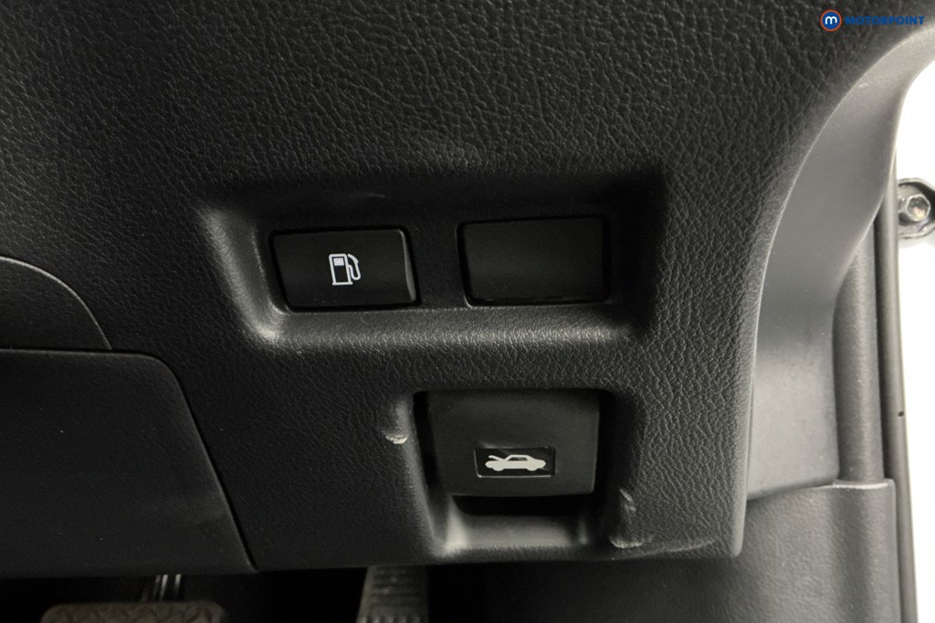 Lexus UX F-Sport Design Automatic Petrol-Electric Hybrid SUV - Stock Number (1622292) - 29th supplementary image