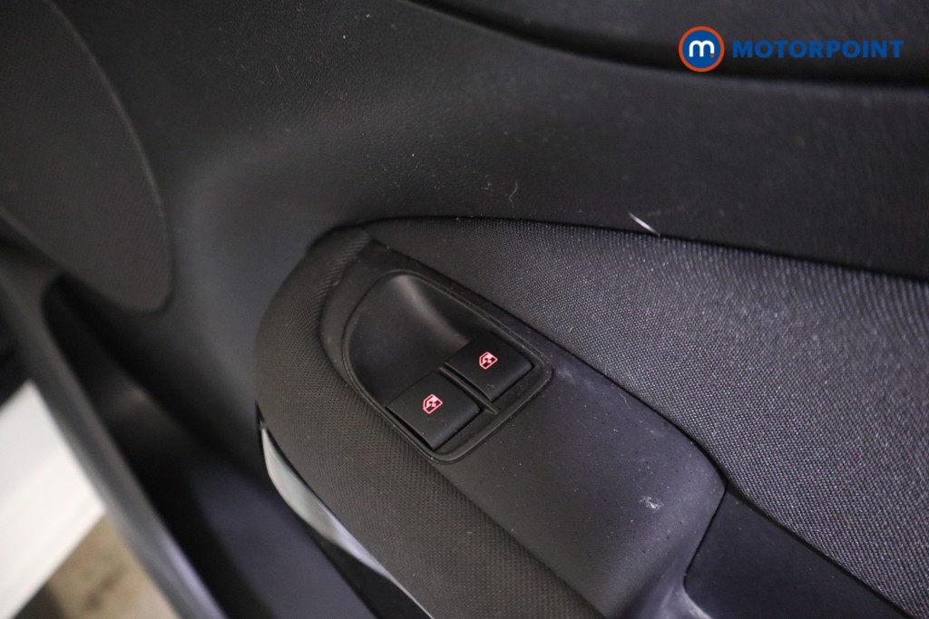 Vauxhall Adam Glam Manual Petrol Hatchback - Stock Number (1622773) - 13th supplementary image