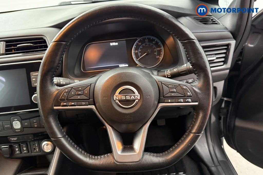 Nissan Leaf N-Connecta Automatic Electric Hatchback - Stock Number (1624091) - 2nd supplementary image