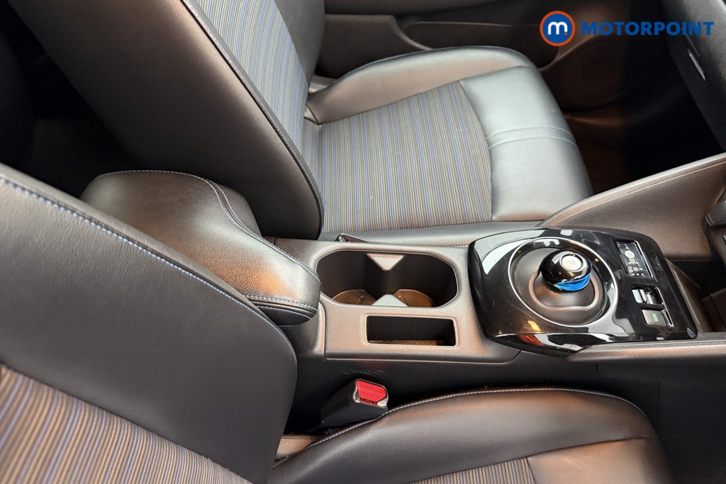 Nissan Leaf N-Connecta Automatic Electric Hatchback - Stock Number (1624091) - 10th supplementary image