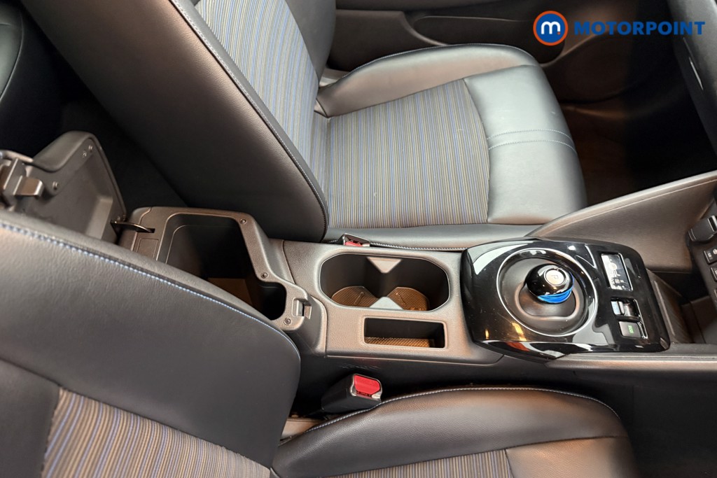 Nissan Leaf N-Connecta Automatic Electric Hatchback - Stock Number (1624091) - 11th supplementary image