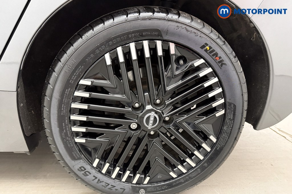 Nissan Leaf N-Connecta Automatic Electric Hatchback - Stock Number (1624091) - 23rd supplementary image