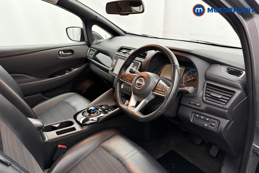 Nissan Leaf N-Connecta Automatic Electric Hatchback - Stock Number (1624091) - 1st supplementary image