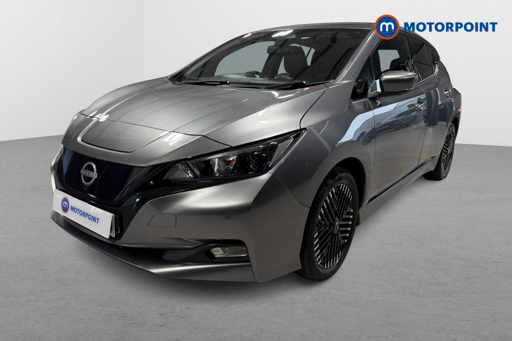 Nissan Leaf N-Connecta Automatic Electric Hatchback - Stock Number (1624091) - Passenger side front corner