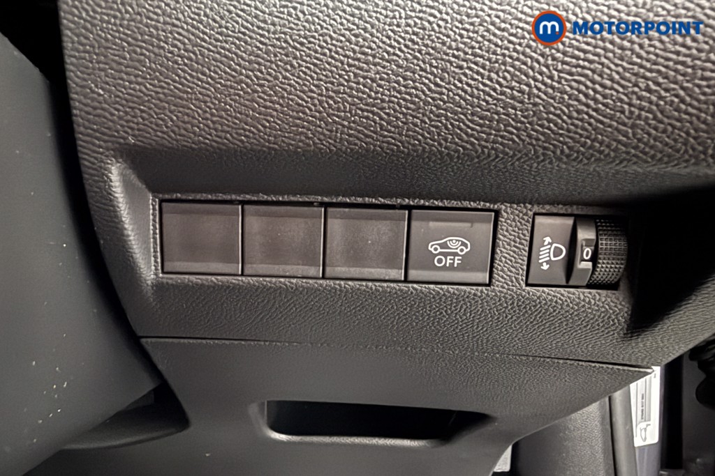 Peugeot 2008 Allure Manual Petrol SUV - Stock Number (1625018) - 5th supplementary image
