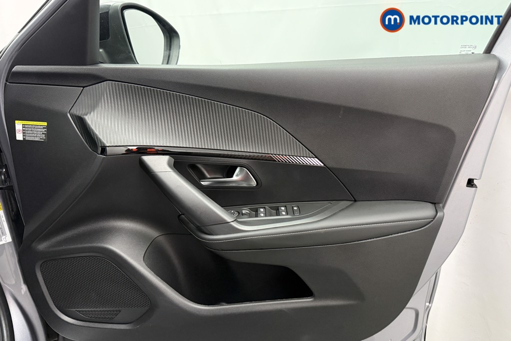 Peugeot 2008 Allure Manual Petrol SUV - Stock Number (1625018) - 15th supplementary image