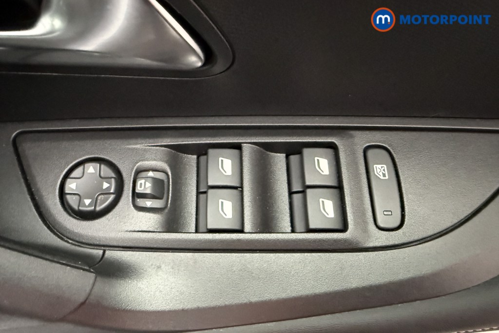Peugeot 2008 Allure Manual Petrol SUV - Stock Number (1625018) - 16th supplementary image