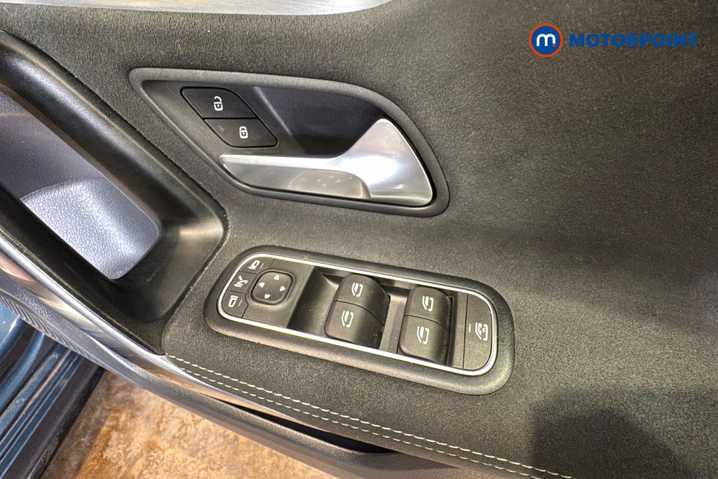 Mercedes-Benz A Class Amg Line Executive Edition Automatic Petrol Hatchback - Stock Number (1625036) - 20th supplementary image