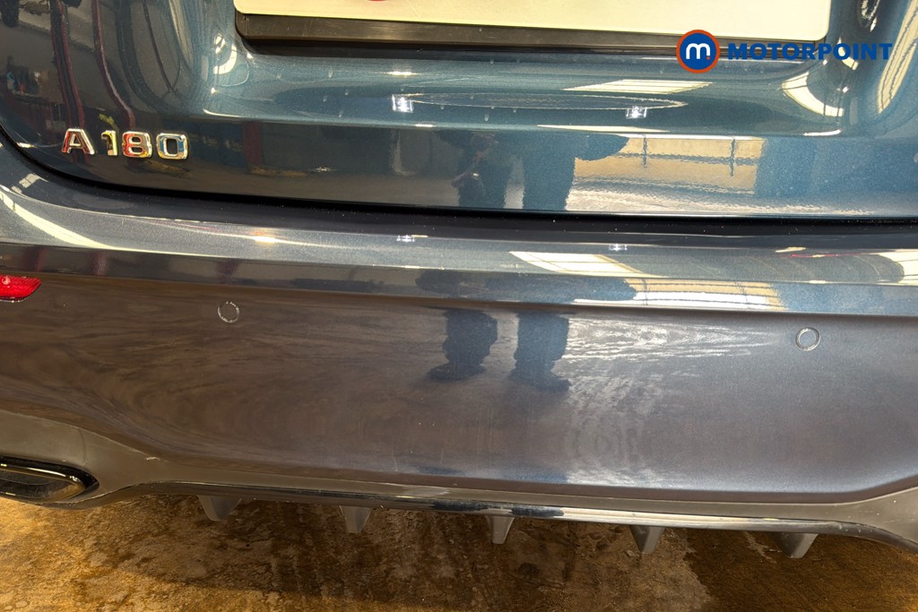 Mercedes-Benz A Class Amg Line Executive Edition Automatic Petrol Hatchback - Stock Number (1625036) - 40th supplementary image