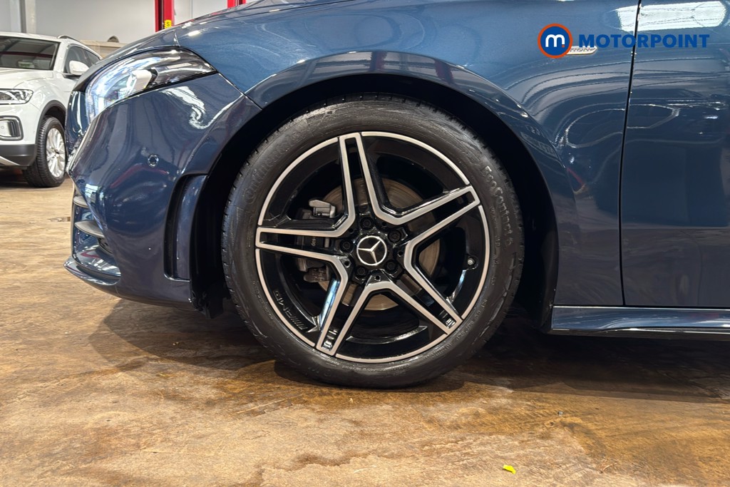 Mercedes-Benz A Class Amg Line Executive Edition Automatic Petrol Hatchback - Stock Number (1625036) - 47th supplementary image