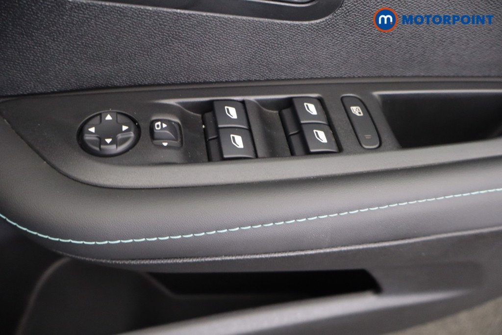 Peugeot 208 Allure Premium -Plus Manual Petrol Hatchback - Stock Number (1625296) - 11th supplementary image