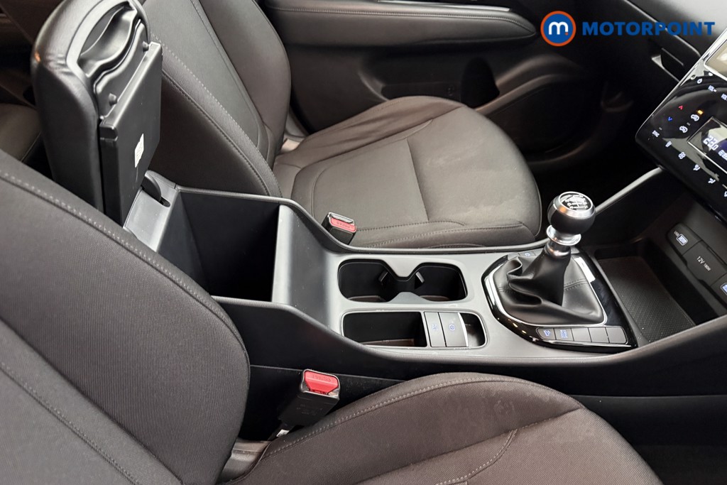 Hyundai Tucson Se Connect Manual Petrol SUV - Stock Number (1626265) - 12th supplementary image