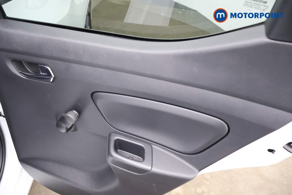 Nissan Micra N-Connecta Manual Diesel Hatchback - Stock Number (1626507) - 16th supplementary image