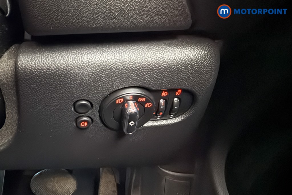 Mini Hatchback Cooper S Classic Manual Petrol Hatchback - Stock Number (1627368) - 5th supplementary image