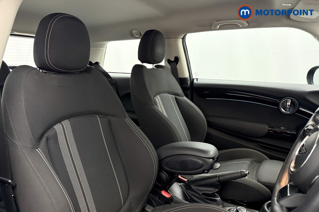 Mini Hatchback Cooper S Classic Manual Petrol Hatchback - Stock Number (1627368) - 13th supplementary image