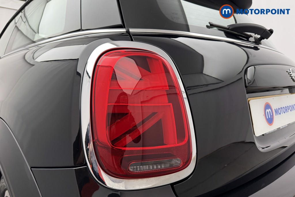 Mini Hatchback Cooper S Classic Manual Petrol Hatchback - Stock Number (1627368) - 17th supplementary image