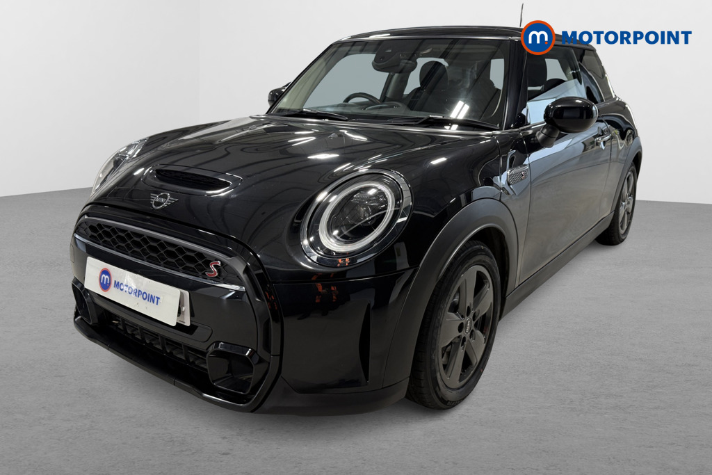 Mini Hatchback Cooper S Classic Manual Petrol Hatchback - Stock Number (1627368) - Passenger side front corner