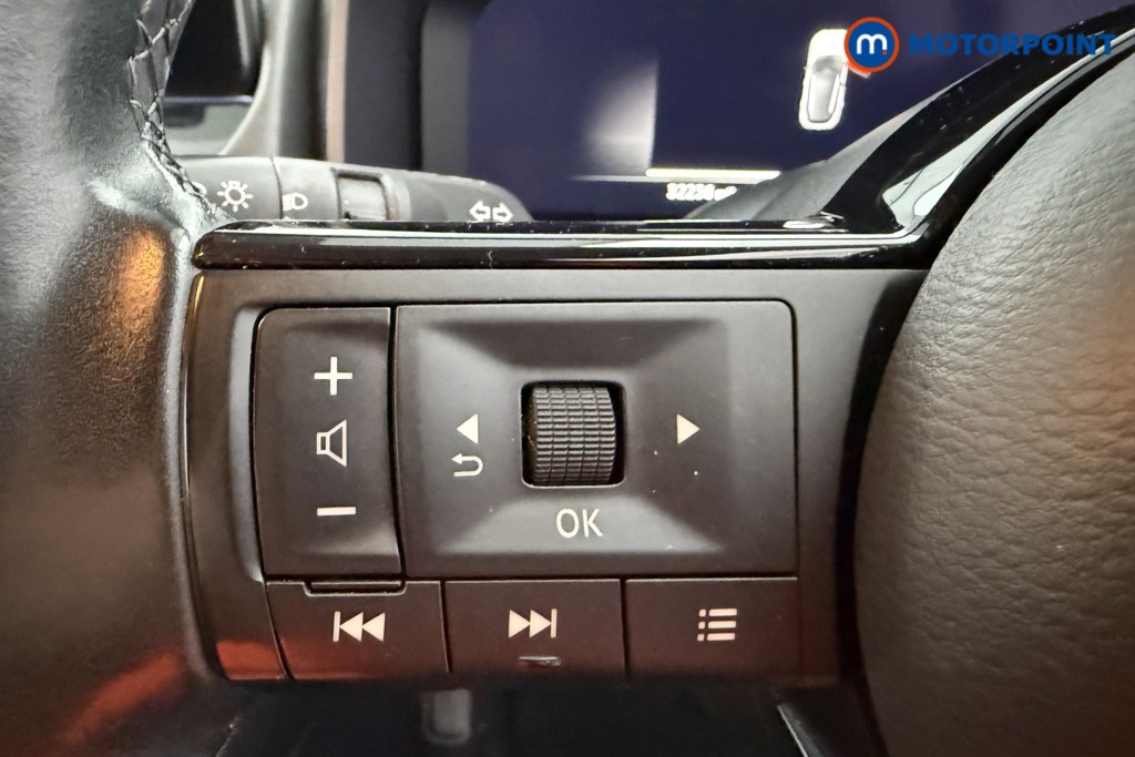 Nissan Qashqai N-Connecta Manual Petrol SUV - Stock Number (1627377) - 3rd supplementary image