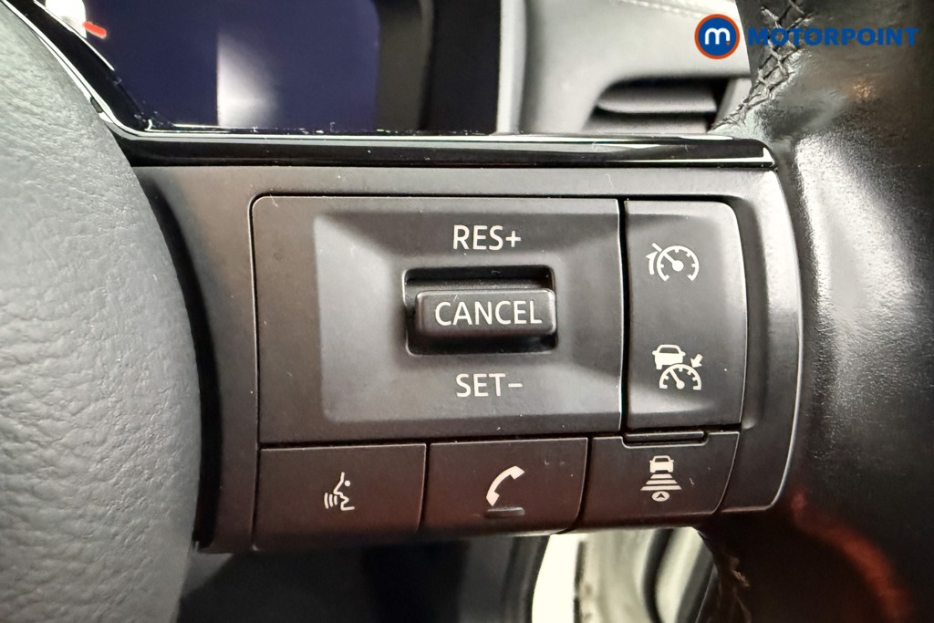 Nissan Qashqai N-Connecta Manual Petrol SUV - Stock Number (1627377) - 4th supplementary image