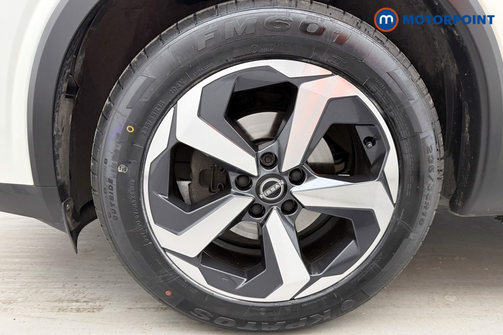 Nissan Qashqai N-Connecta Manual Petrol SUV - Stock Number (1627377) - 23rd supplementary image