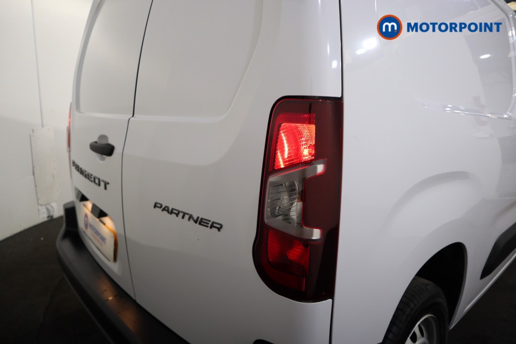 Peugeot Partner Professional Plus Manual Diesel Panel Van - Stock Number (1627390) - 24th supplementary image
