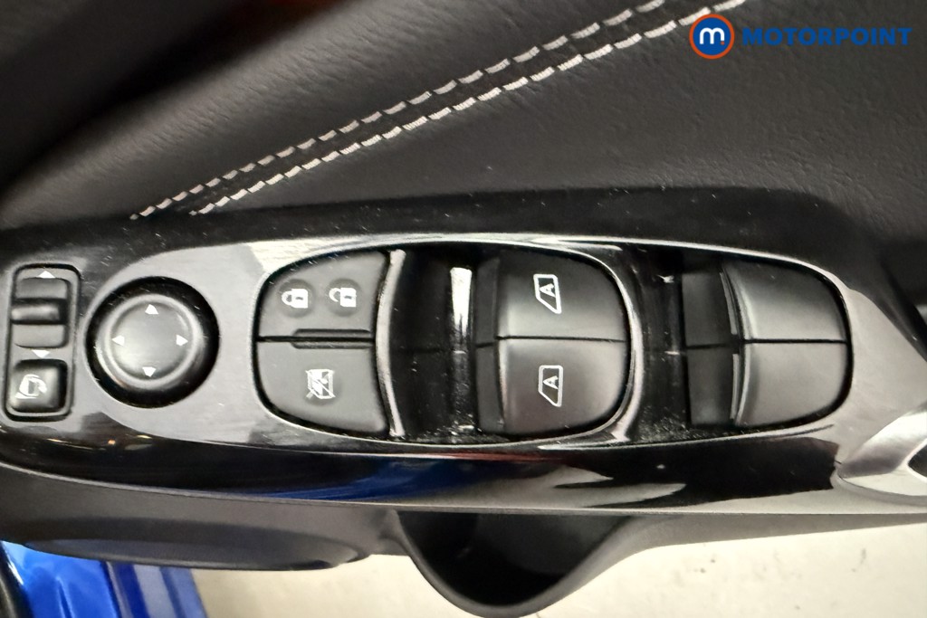Nissan Juke Tekna Automatic Petrol SUV - Stock Number (1627466) - 15th supplementary image