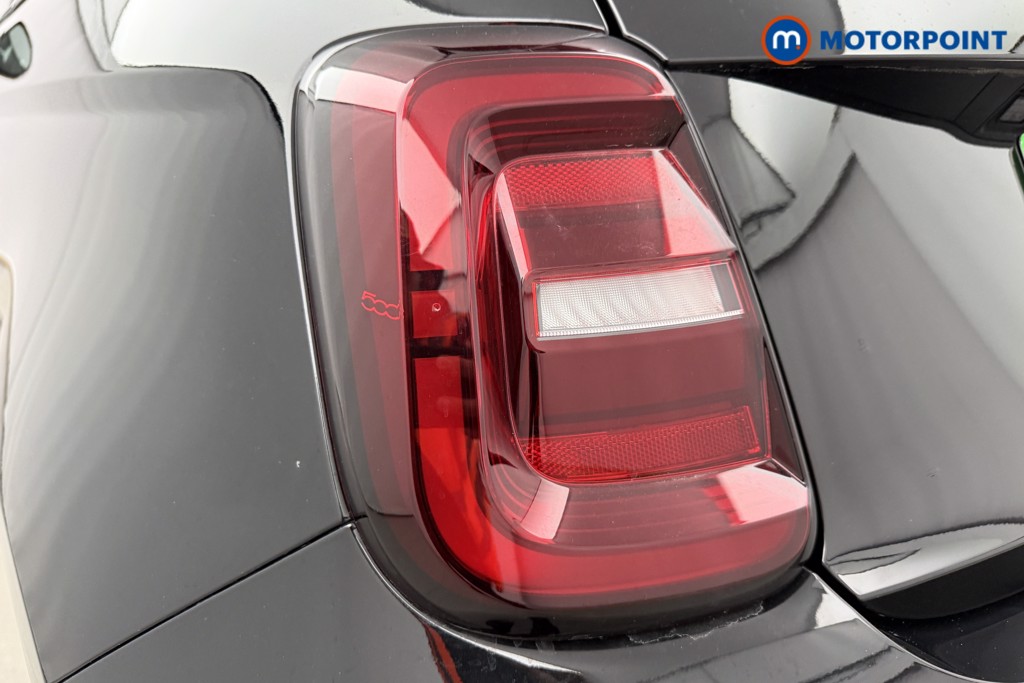 Fiat 500 RED Automatic Electric Hatchback - Stock Number (1627673) - 16th supplementary image
