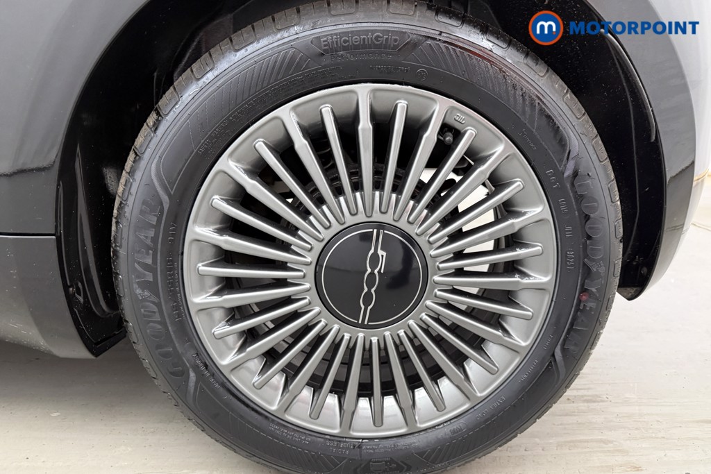 Fiat 500 RED Automatic Electric Hatchback - Stock Number (1627673) - 19th supplementary image